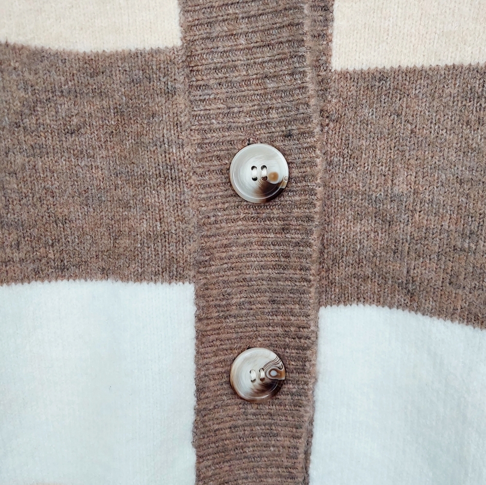POL Women's Cream and Brown Striped Cardigan - Picture 6 of 9